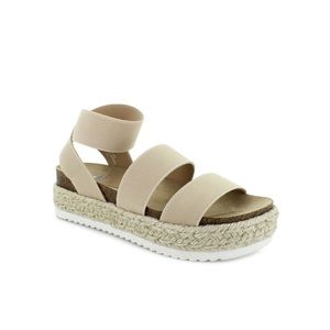 Maui Island “Breeze” Sandals. Nude color. Brand New